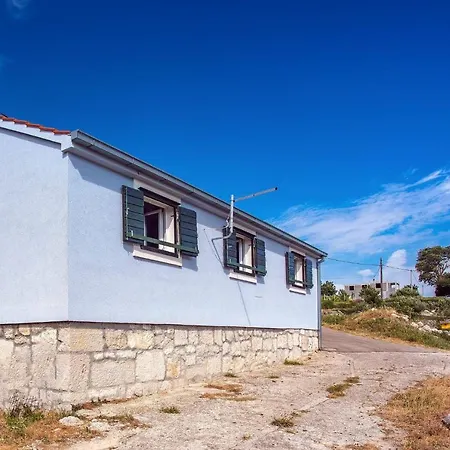 Cheap Near Omis Gata