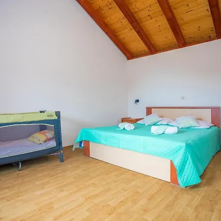 Cheap Near Omis