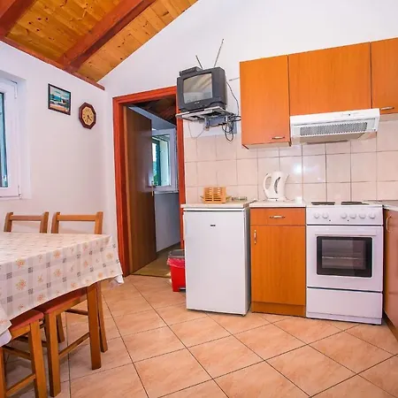 Cheap Near Omis 펜션 *