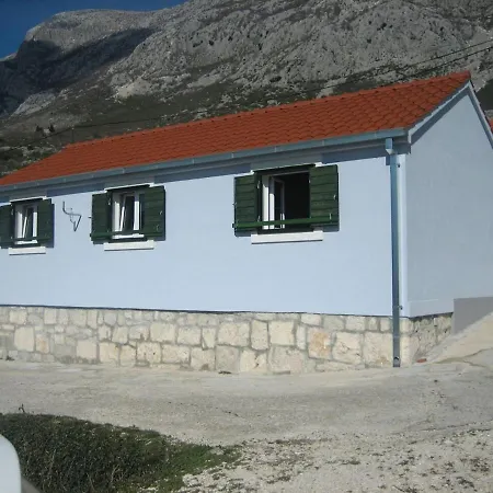 Cheap Near Omis * Gata